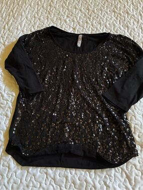 Black Sequin Scoop Neck Long Sleeve Top